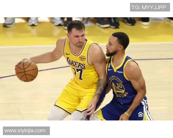 勇士与湖人激战之后球员赛后采访分享精彩瞬间与战术分析 勇士与湖人激战之后球员赛后采访分享精彩瞬间与战术分析