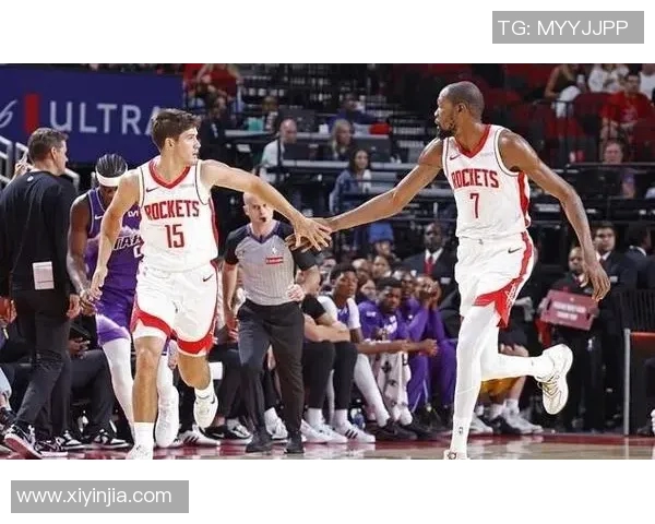 火箭队与老鹰队激战11月4日期待精彩对决与球星表现